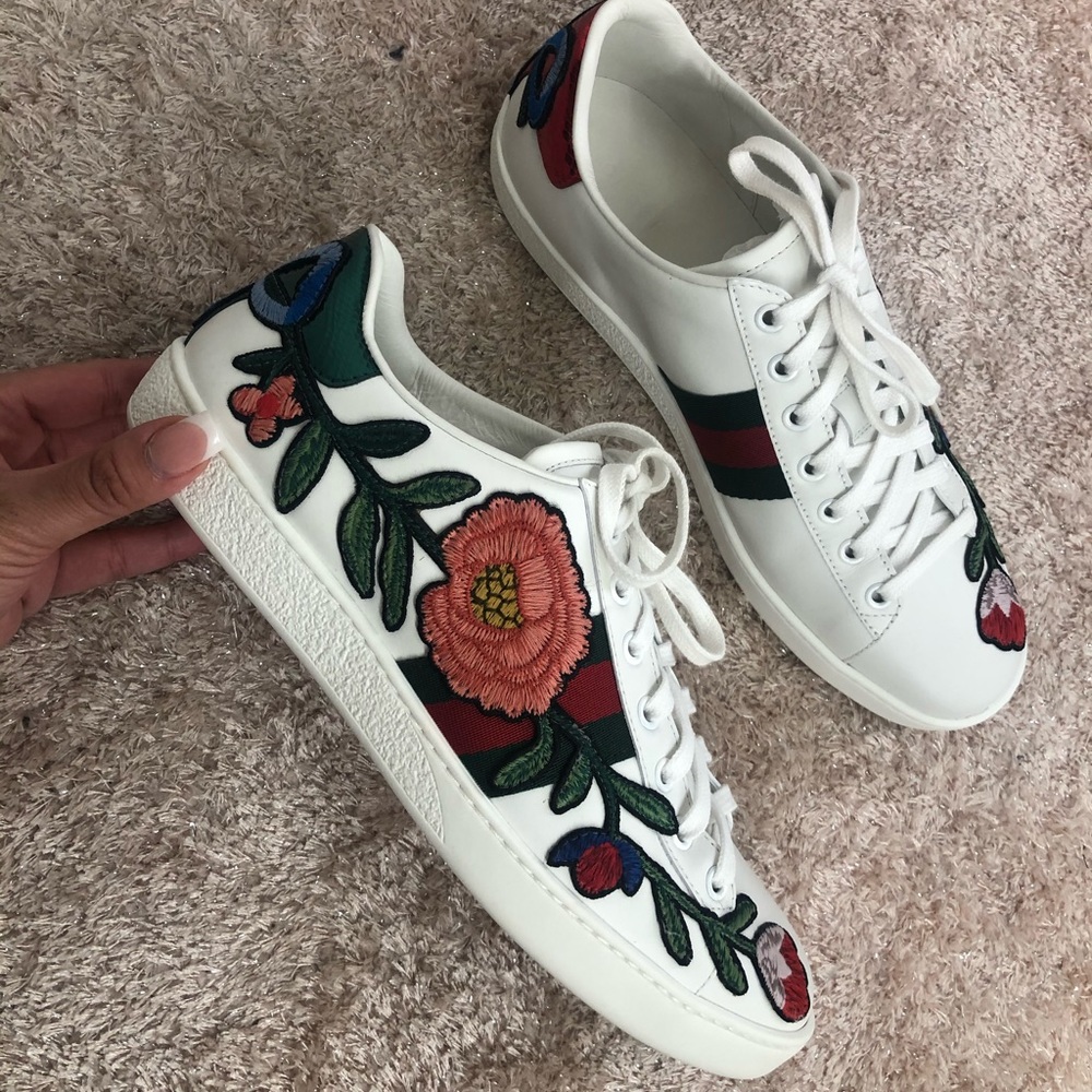 GUCCI Web Floral Embroidered Women’s Ace Sneakers